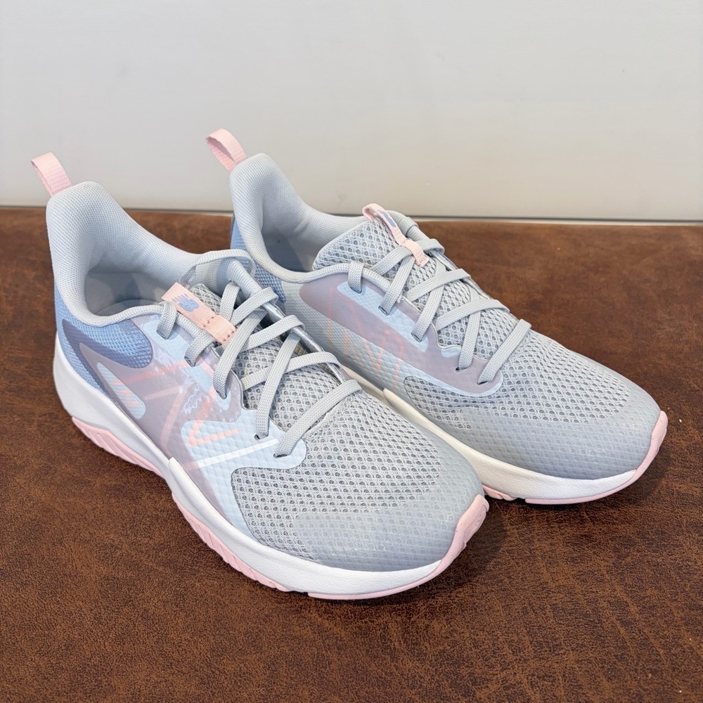 New Balance Pastel Running Sneakers Youth 4.5 Gray Pink Blue Athleisure Gym - Picture 3 of 9